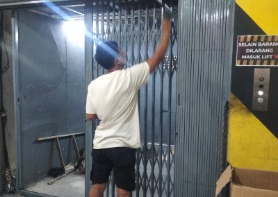 pintu harmonika