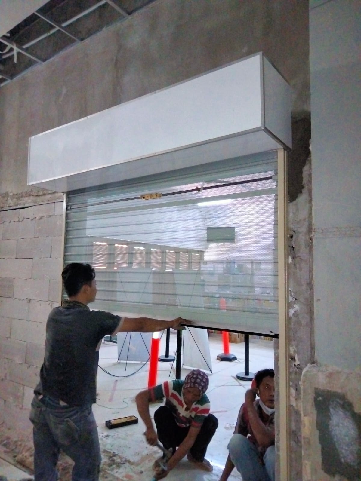 rolling door otomatis